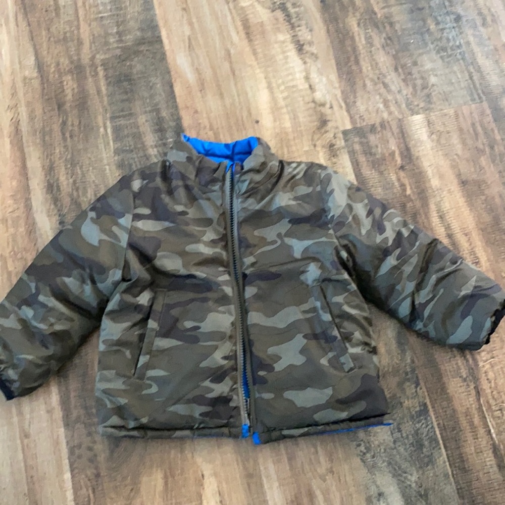 Reversible boys puffer